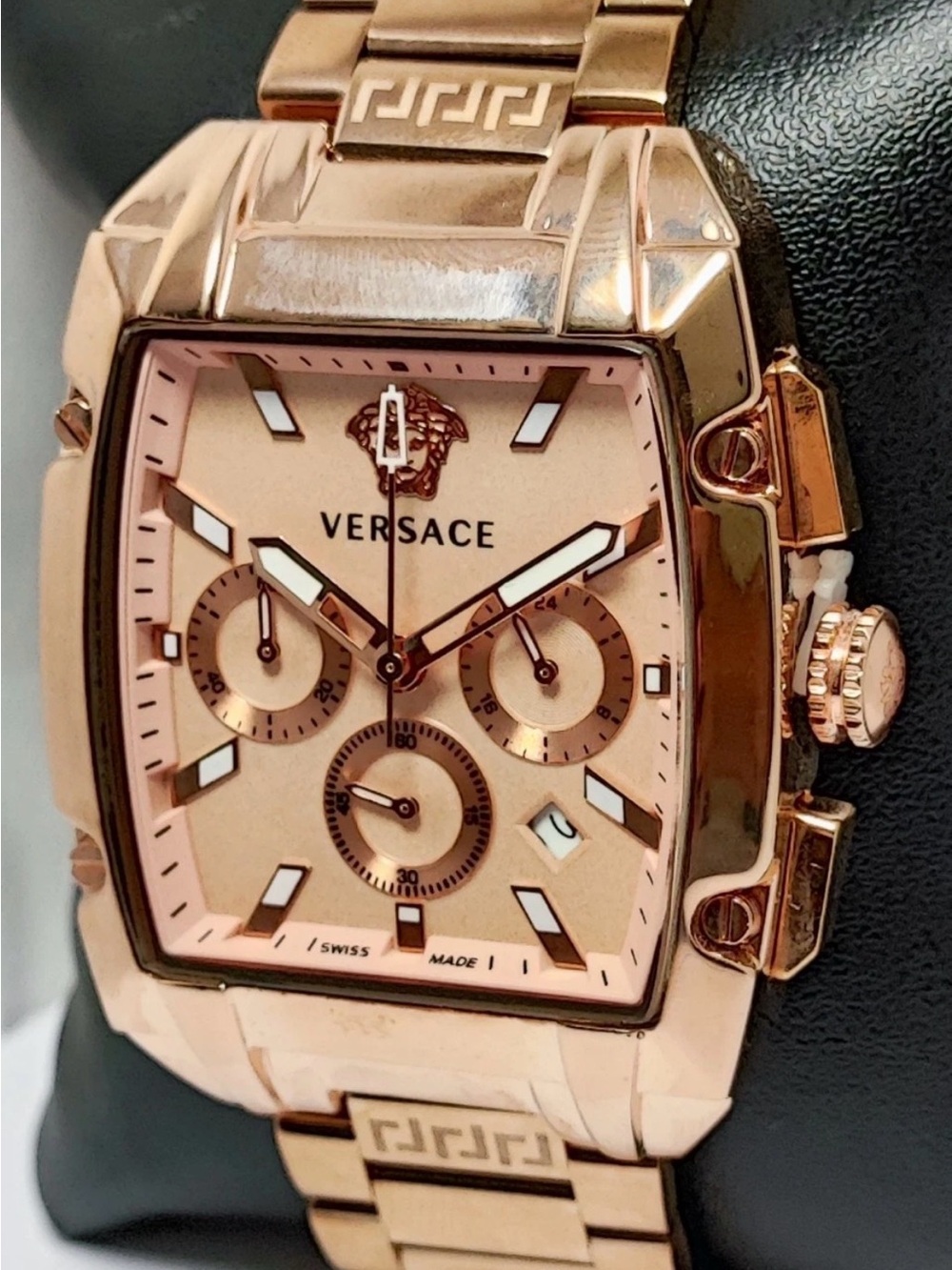 Versace - Picture 7 of 9